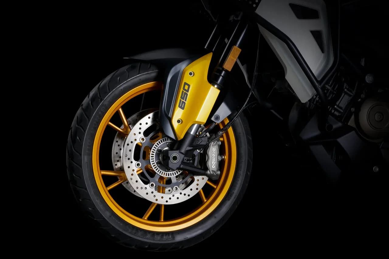Тормоза brembo и регулируемые подвески