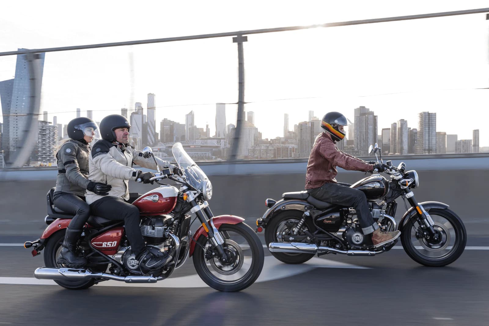 Royal Enfield Super Meteor 650 — фото 2