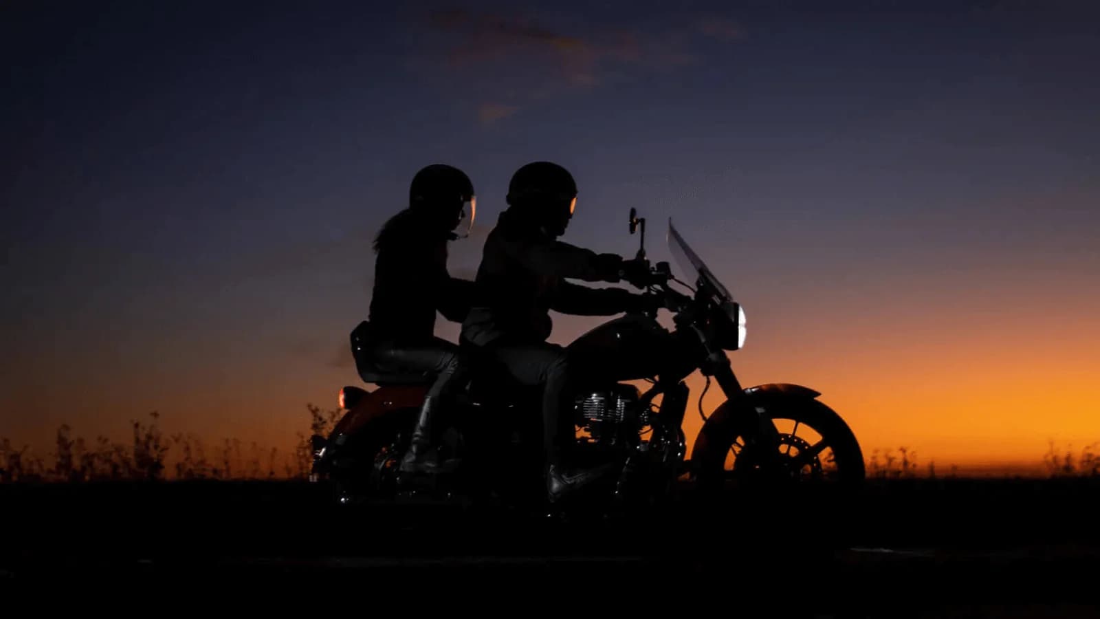 Royal Enfield Super Meteor 650 — фото 8
